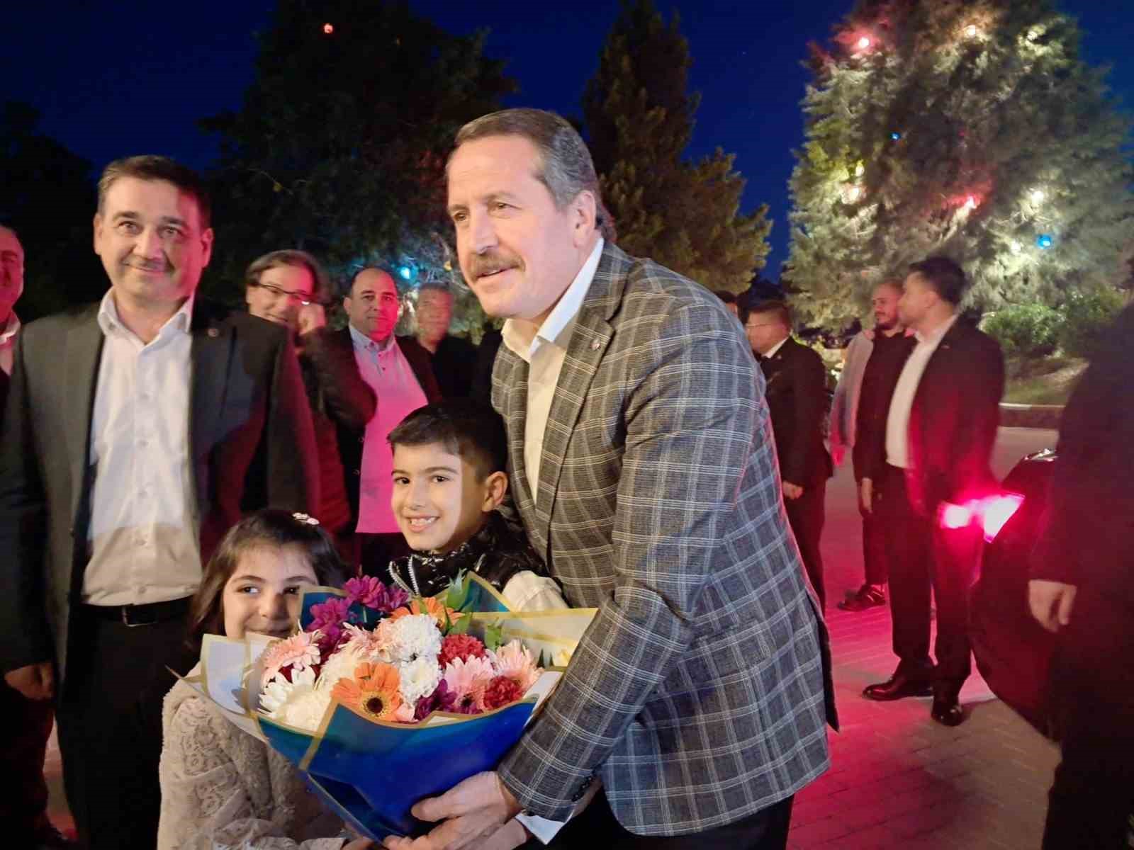 Memur-Sen Genel Başkanı Ali Yal&ccedil;ın: "Okullarda gerekirse tuşlu telefonlara d&ouml;n&uuml;ş olabilir"
