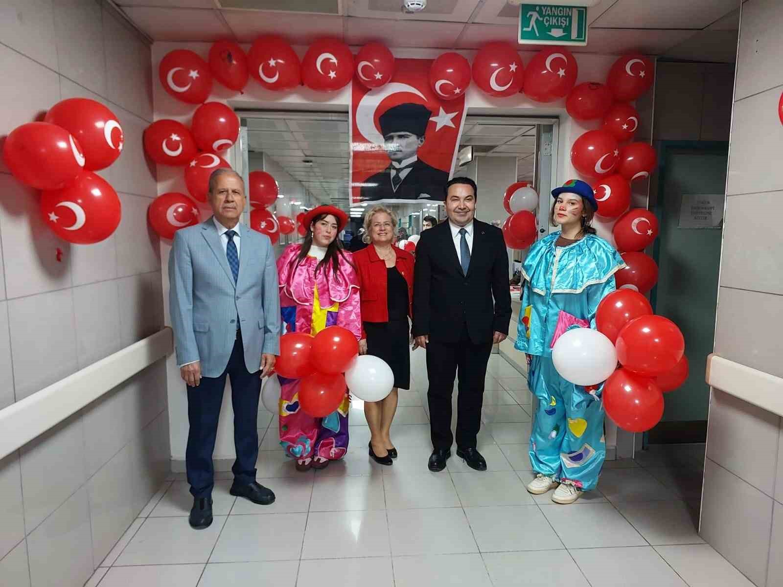 Bursa Nil&uuml;fer Kadın Korosu&rsquo;ndan duygusal 23 Nisan kutlaması
