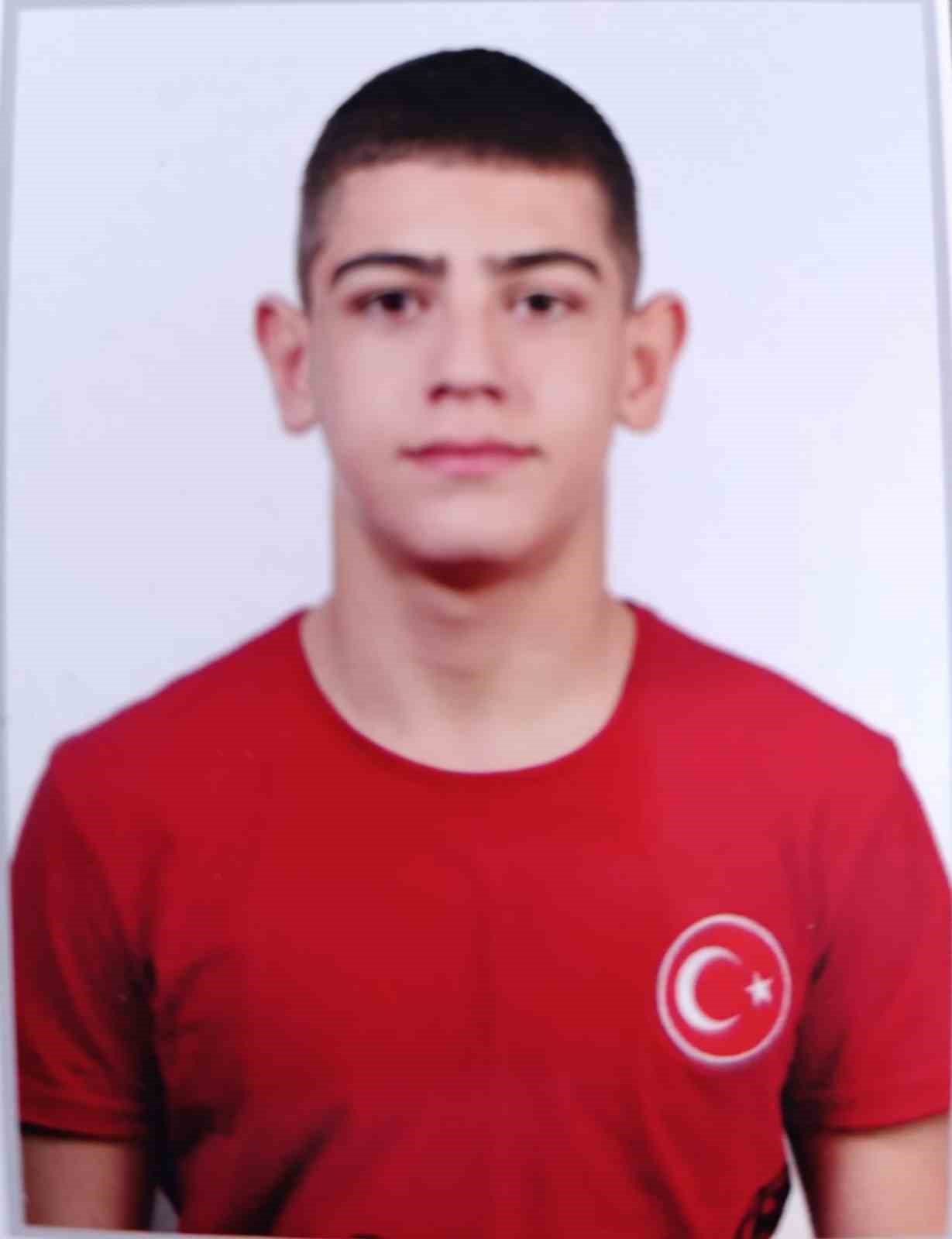 Eskişehirli gen&ccedil; g&uuml;reş&ccedil;i T&uuml;rkiye&rsquo;yi temsil etmeye hazırlanıyor
