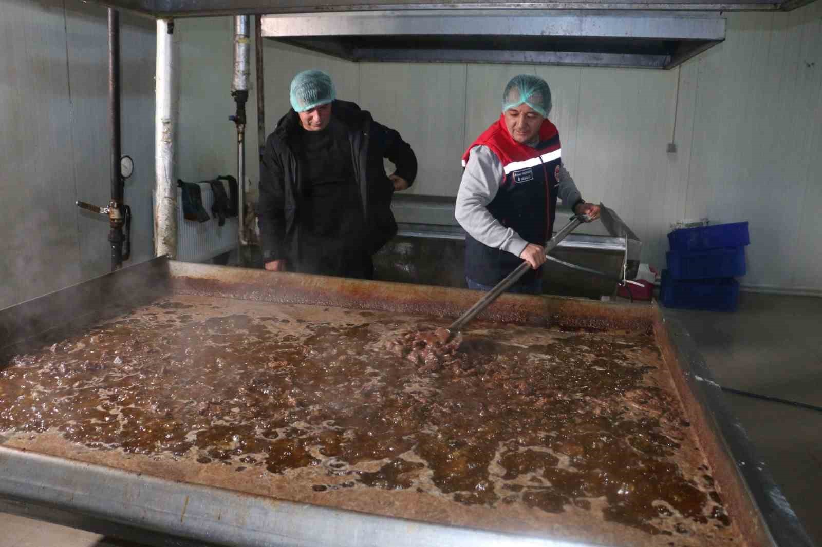 &Uuml;z&uuml;ml&uuml;&rsquo;de KKYDP destekli et tesisi Erzincan etini T&uuml;rkiye&rsquo;ye ulaştırıyor
