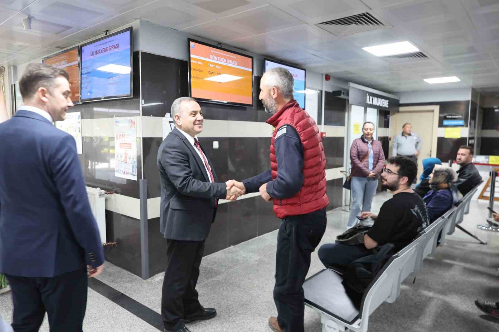 Rektör Altun’dan Diş Hekimliği Fakültesi’ne ziyaret