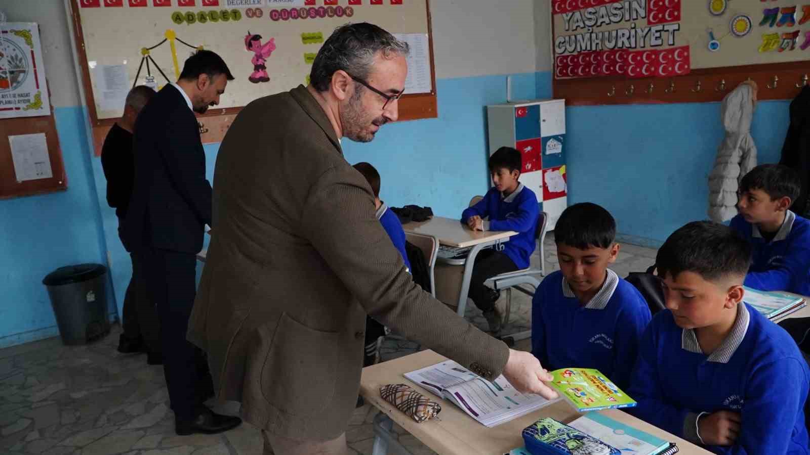 B&uuml;y&uuml;kşehir, &ouml;ğrencilere turizmi anlattı: Erciyes gezisi m&uuml;jdesi
