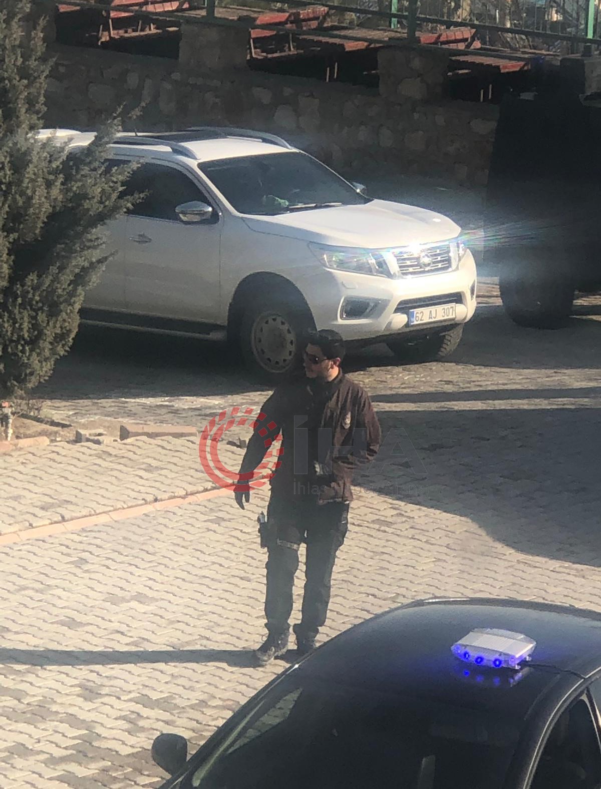 Mustafa Türkay Sonel’in silahlı ve kamuflajlı fotoğrafı ortaya çıktı