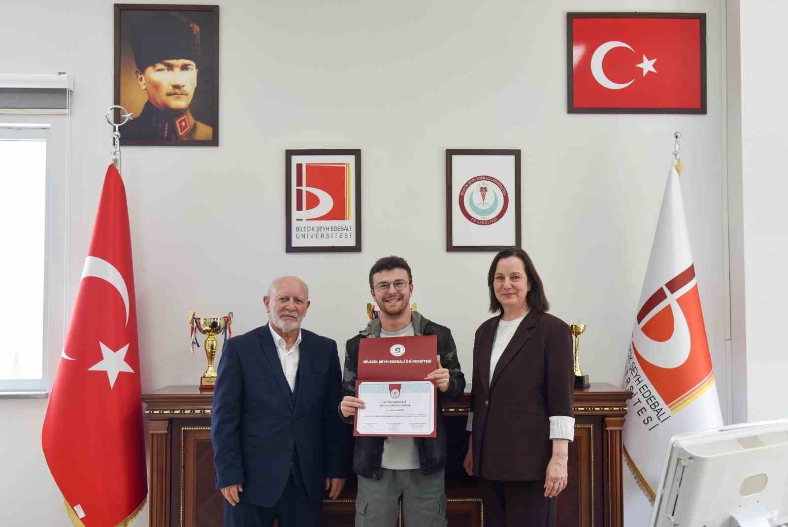 BŞE&Uuml;&rsquo;de &lsquo;Mikrocerrahi Temel Eğitimi&rsquo; başarıyla tamamlandı
