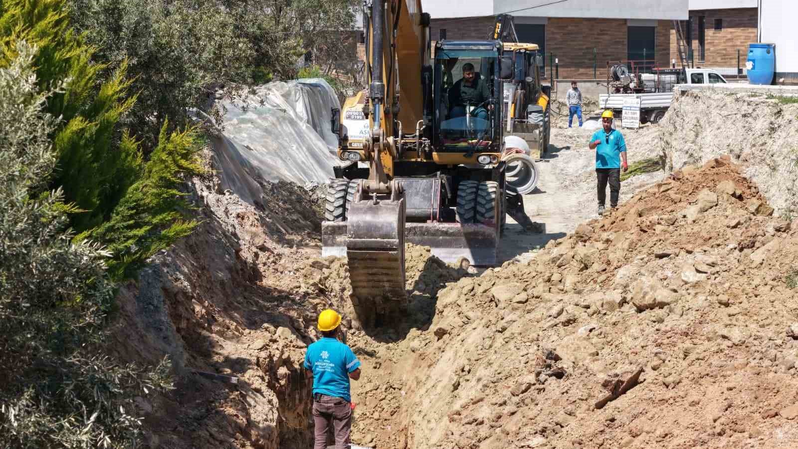 Kuşadası&rsquo;nda 8,2 milyon liralık altyapı yatırımı başladı
