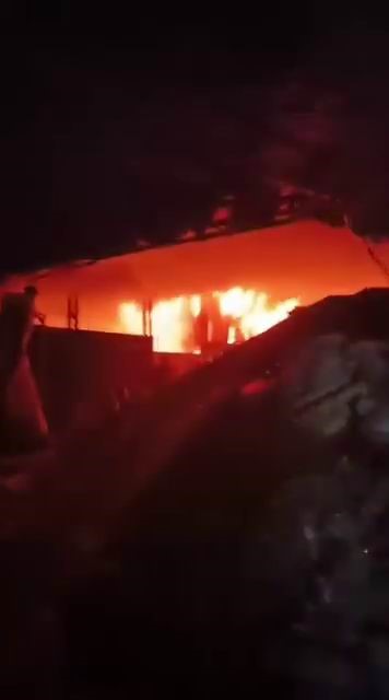 Diyarbakır&rsquo;da geri d&ouml;n&uuml;ş&uuml;m tesisinde korkutan yangın
