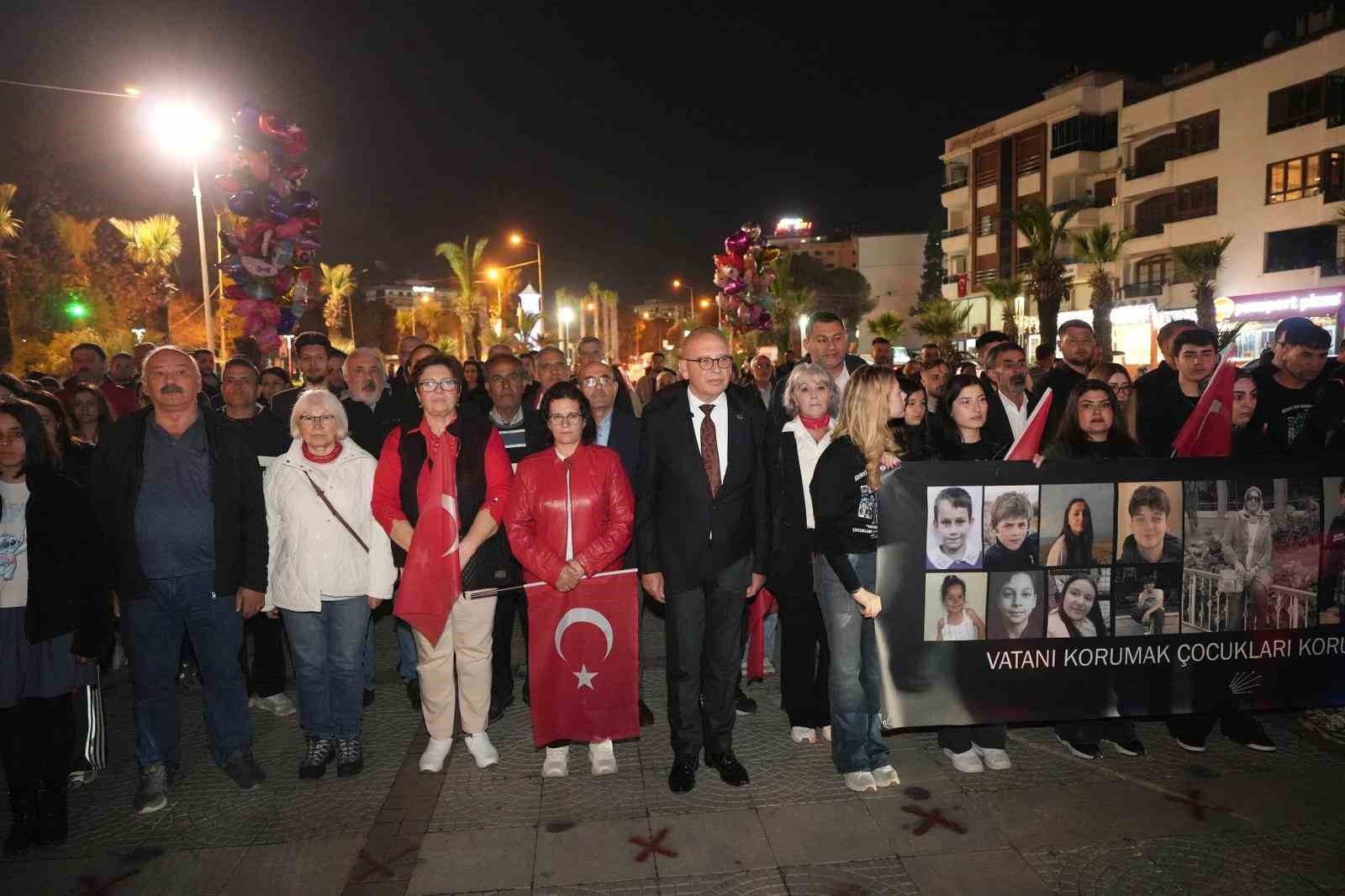 Turgutlu&rsquo;da &lsquo;Sessiz Saygı&rsquo; korteji
