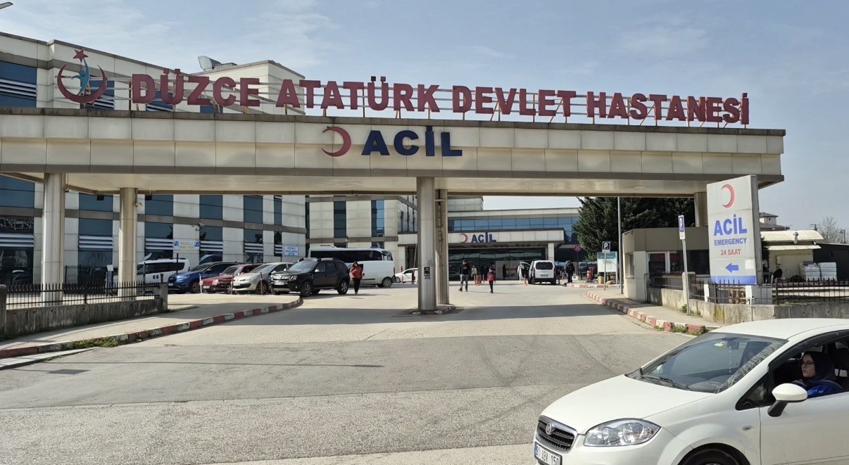 İSKİ&rsquo;nin altyapı &ccedil;alışmasında g&ouml;&ccedil;&uuml;k altında kalan şahıs kurtarıldı

