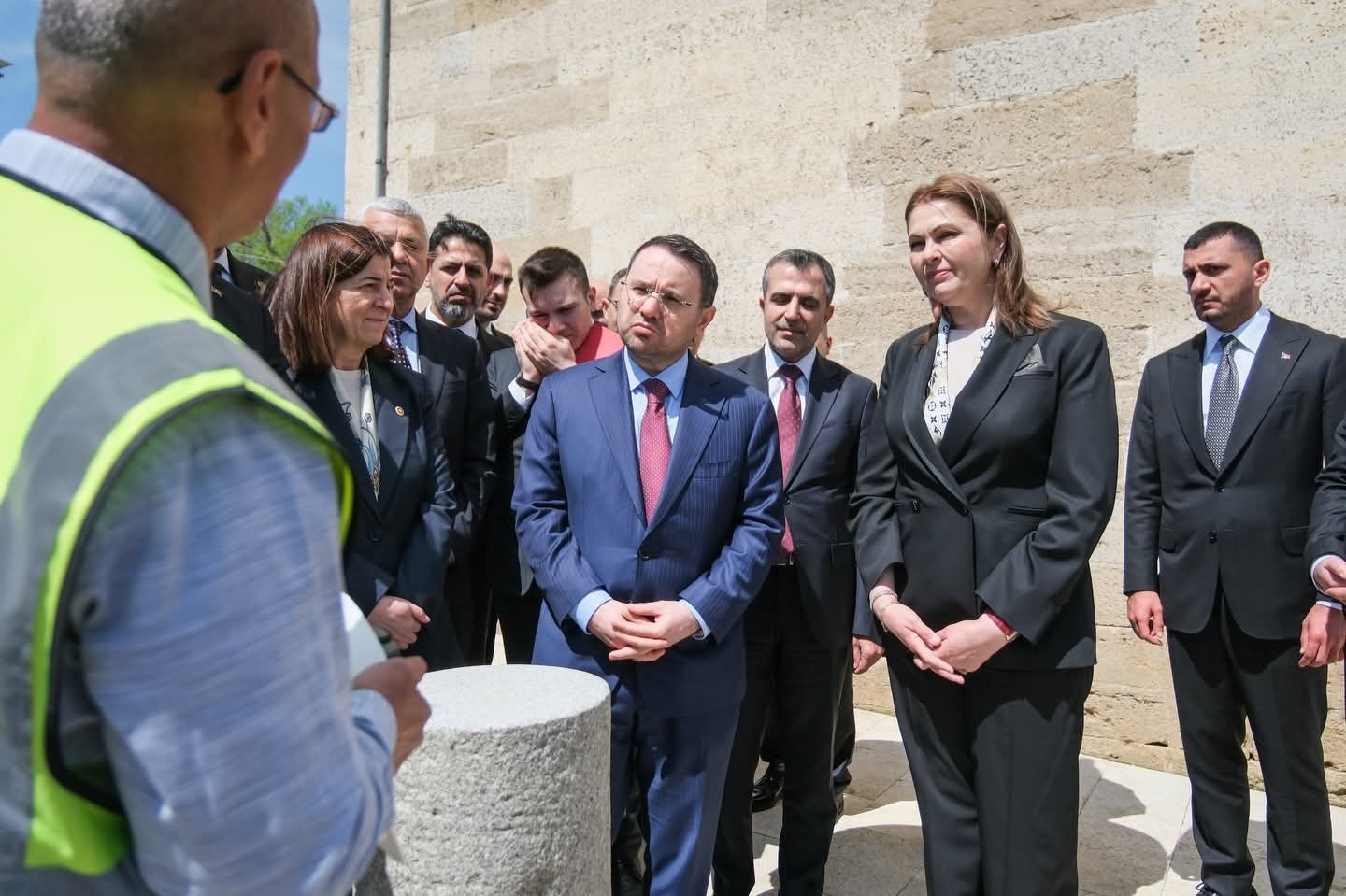 Adalet Bakanı G&uuml;rlek, Adalet Kasrı&rsquo;nı ziyaret etti
