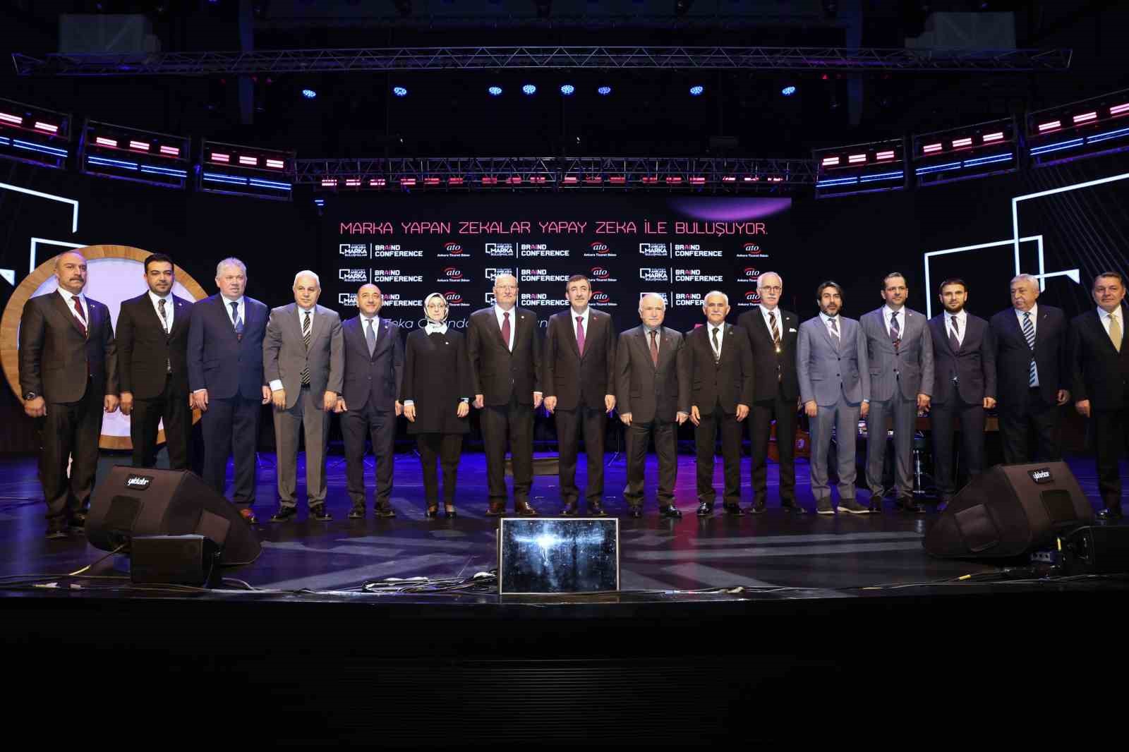 Cumhurbaşkanı Yardımcısı Yılmaz: "Hedefimiz &ccedil;ok daha g&uuml;&ccedil;l&uuml; bir şekilde Ankara&rsquo;yı teknoloji &uuml;reten, değer oluşturan ve g&uuml;&ccedil;l&uuml; bir marka kimliği taşıyan bir şehir konumuna taşımaktır"
