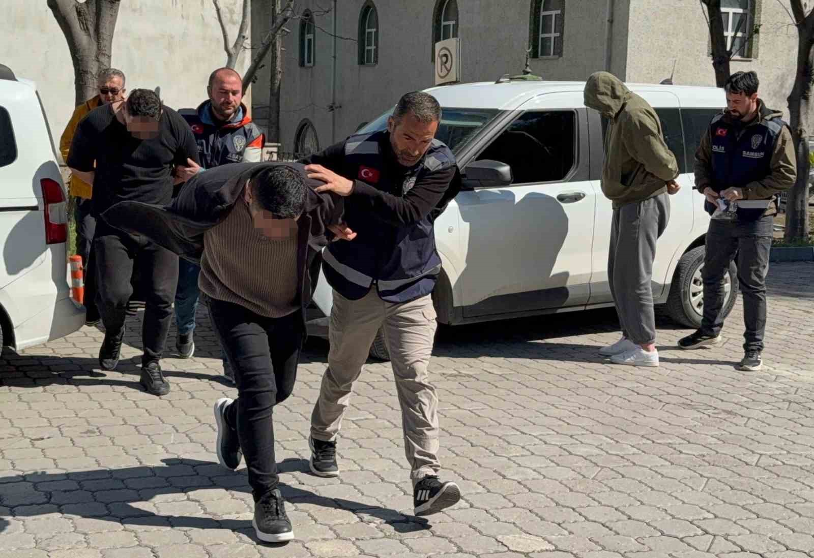 Masaj salonuna fuhuş operasyonunda 3 kişi tutuklandı