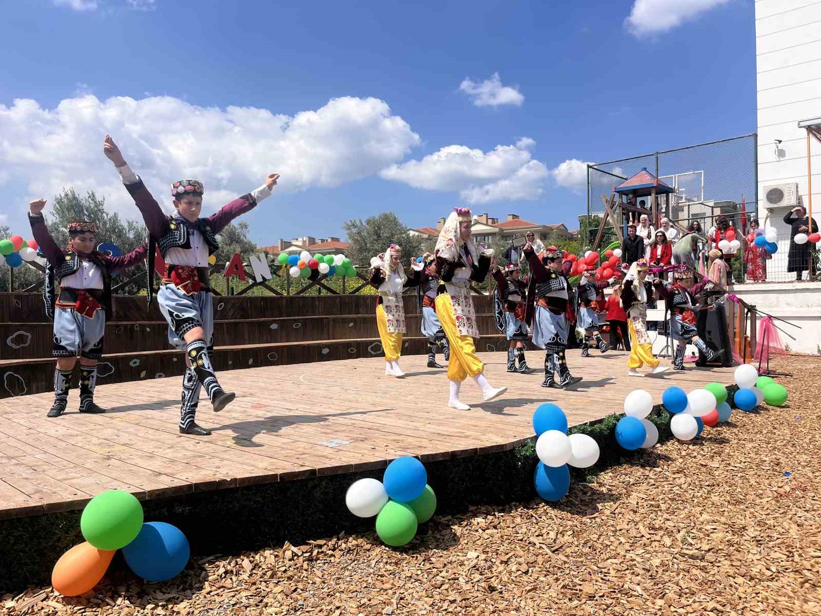 Radikal Okulları öğrencilerinden 23 Nisan’a özel görsel şölen