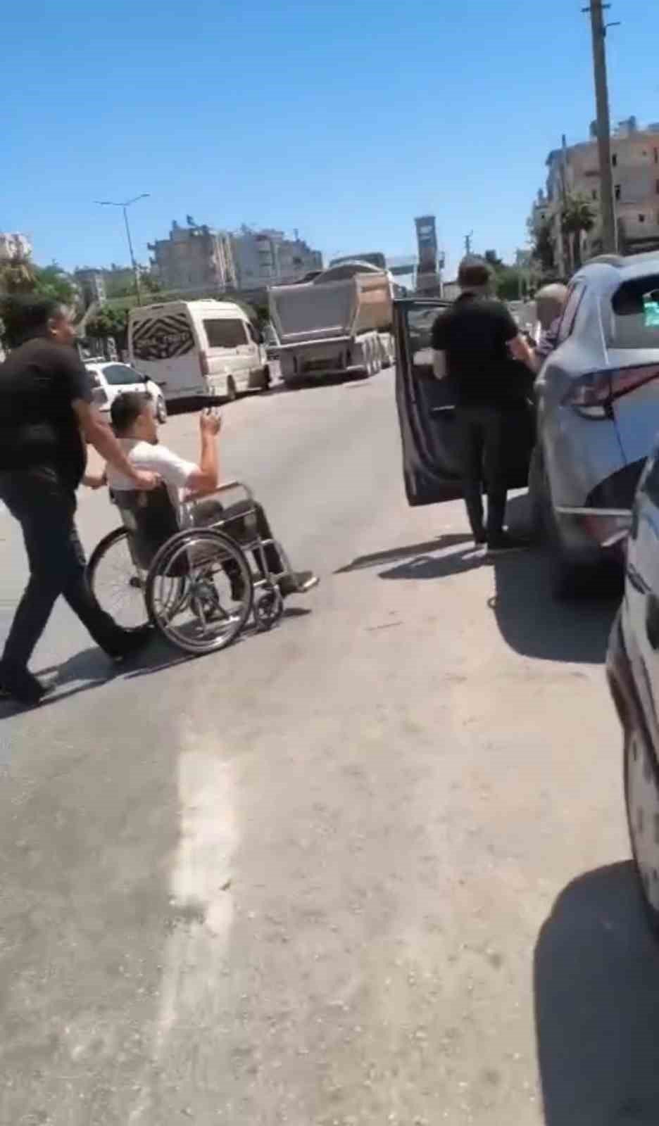 Antalya&rsquo;da r&uuml;şvet iddiası davasında 3 sanığa tahliye
