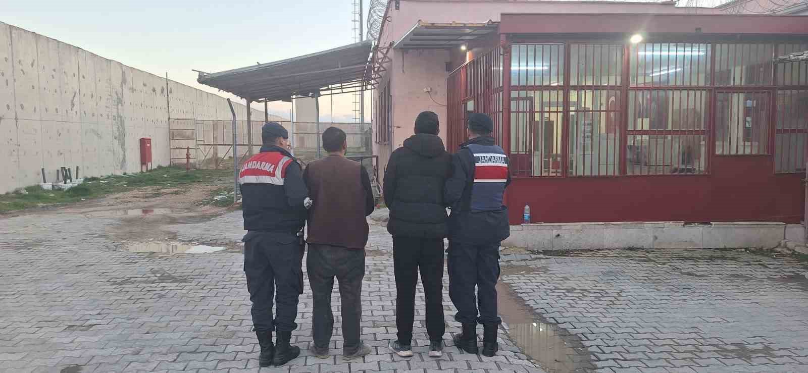 Eskişehir&rsquo;de 1 milyon 940 bin TL sahte parayla 22 adet b&uuml;y&uuml;kbaş satın alan ş&uuml;pheliler yakalandı
