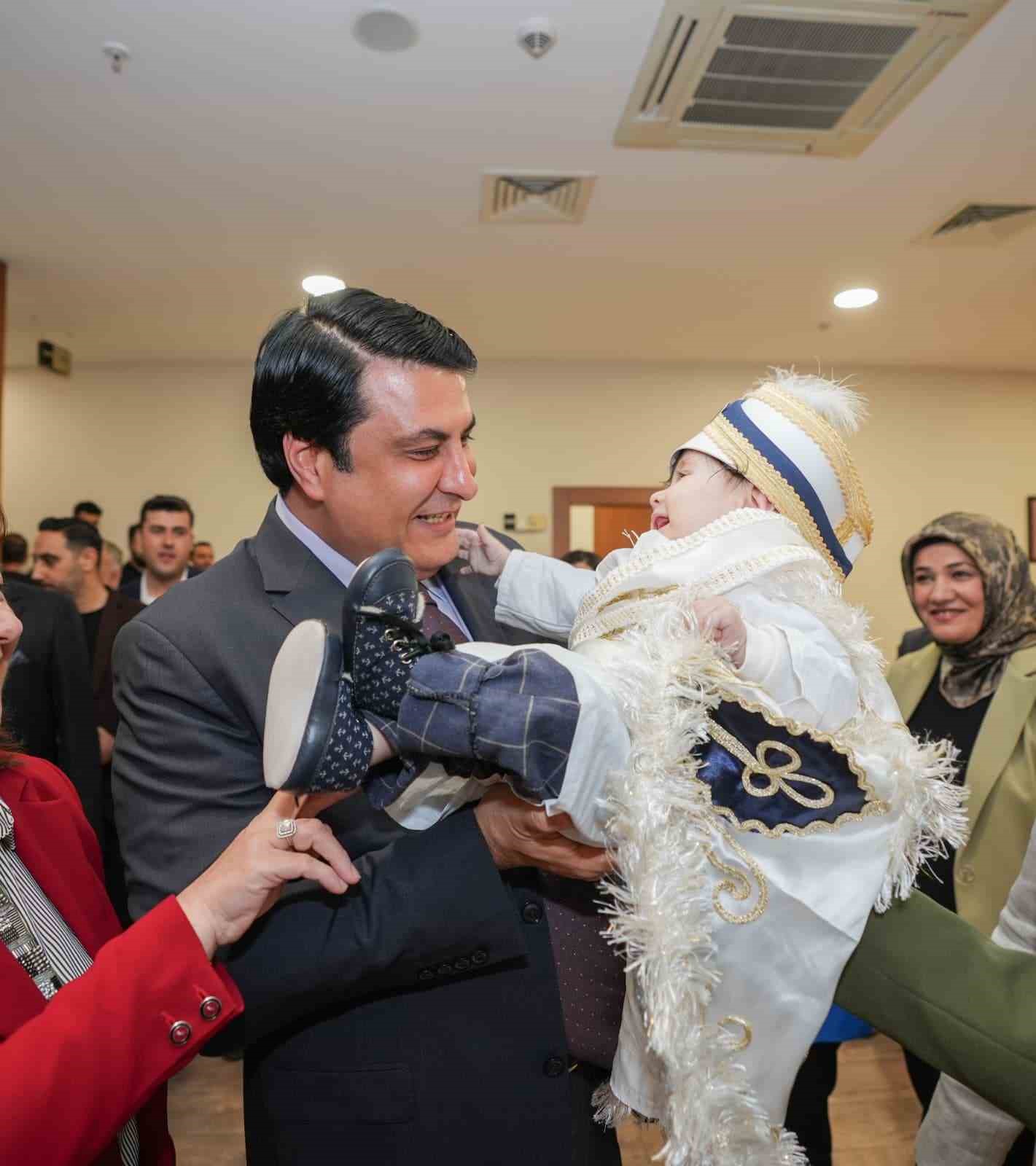 Şehitkamil&rsquo;de toplu s&uuml;nnet coşkusu
