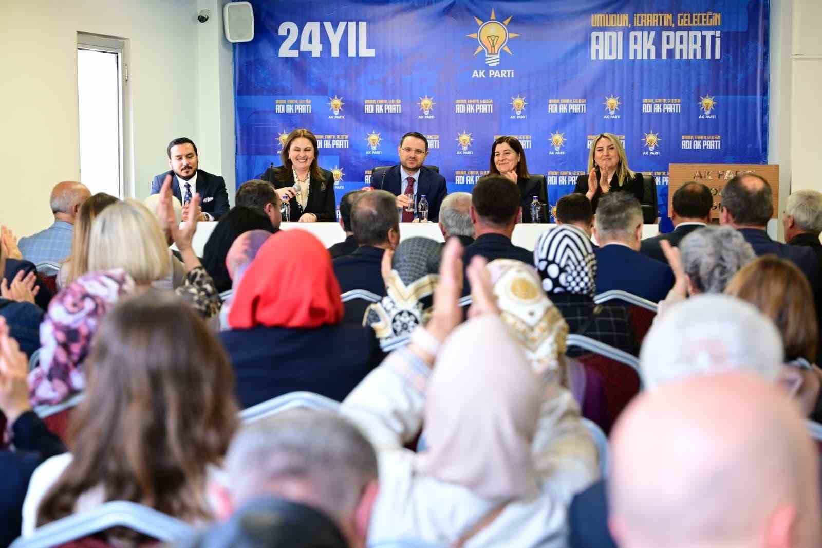Bakan G&uuml;rlek: "AK Parti dava partisidir, g&ouml;n&uuml;l partisidir"
