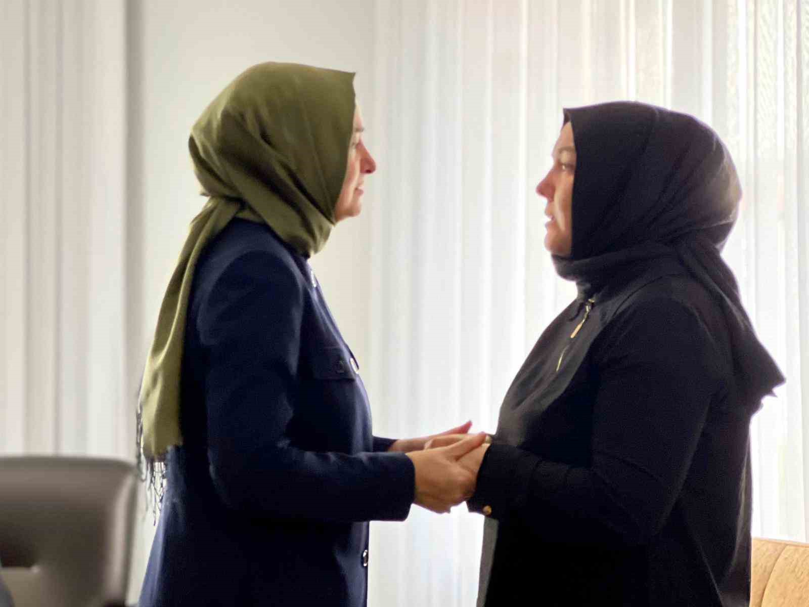 AK Parti Genel Başkan Yardımcısı Kaya, Kahramanmaraş&rsquo;ta &ouml;ğrencilerin aileleriyle bir araya geldi
