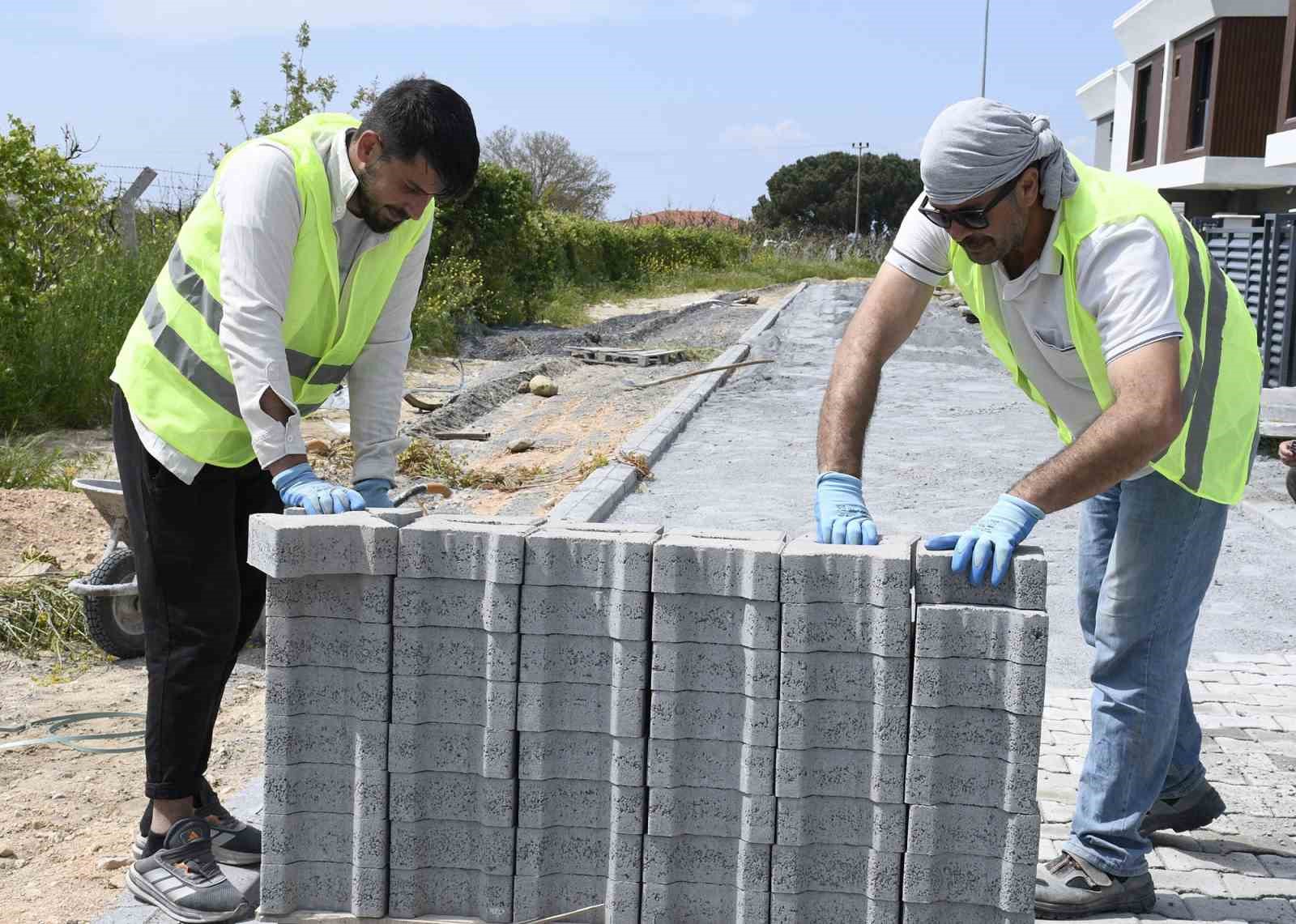 Kuşadası Belediyesi&rsquo;nden Davutlar Mahallesi&rsquo;ne kesintisiz hizmet
