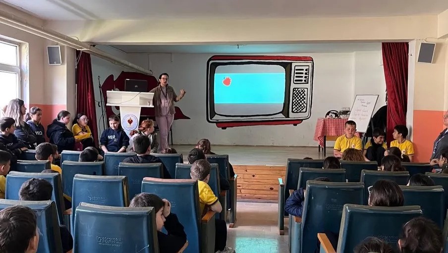 Sinop&rsquo;ta &ccedil;ocuklar eğlenerek sağlıklı yaşamı &ouml;ğreniyor
