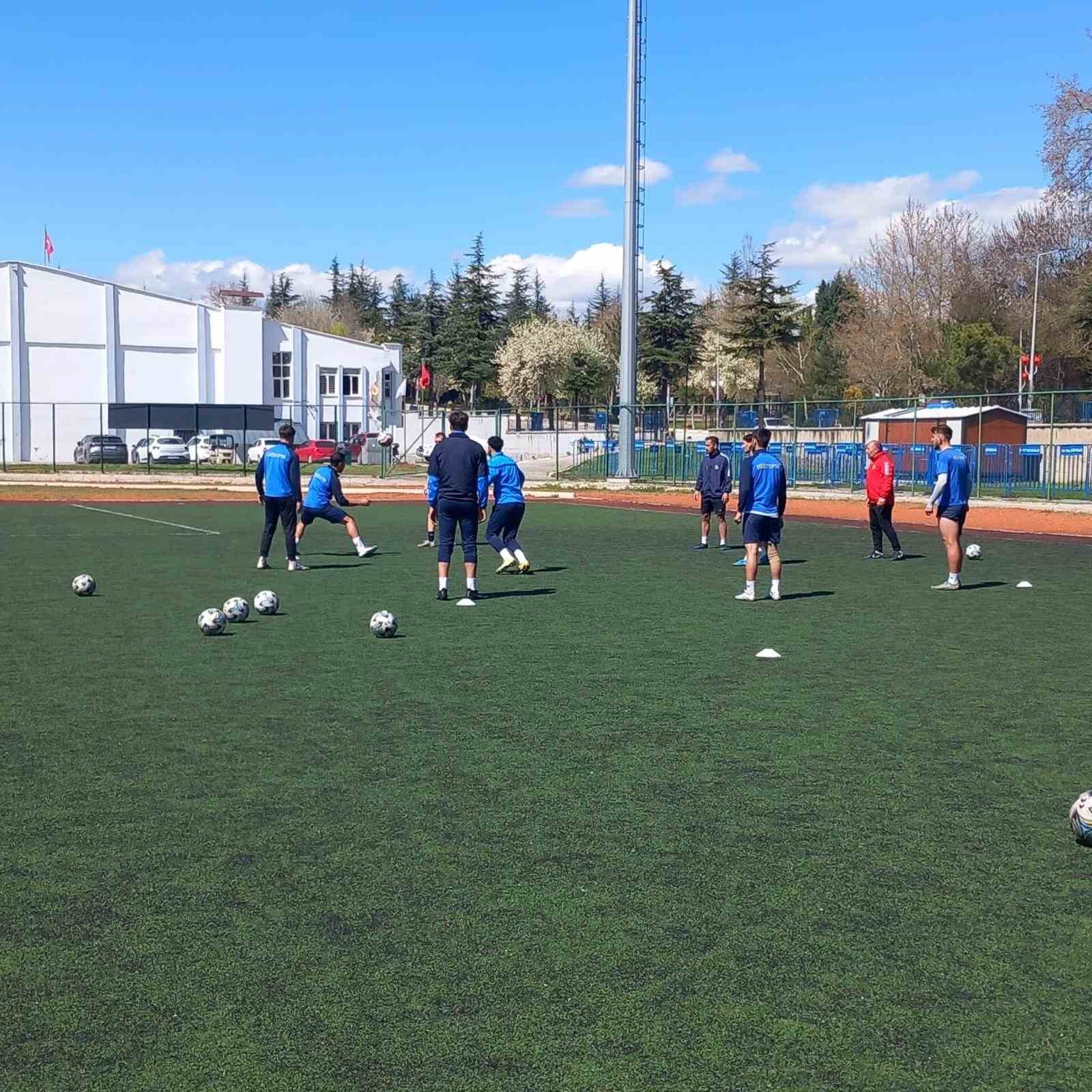 S&ouml;ğ&uuml;tspor zorlu ma&ccedil;ın hazırlıklarını tamamladı
