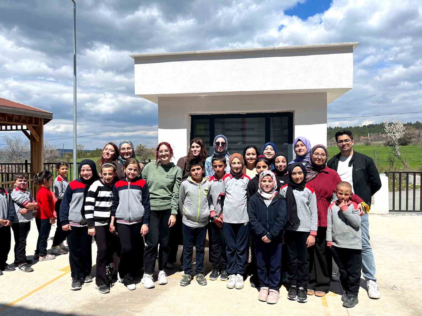 Mektuplarla öğrencilerin kariyer hayallerine ışık tutuldu