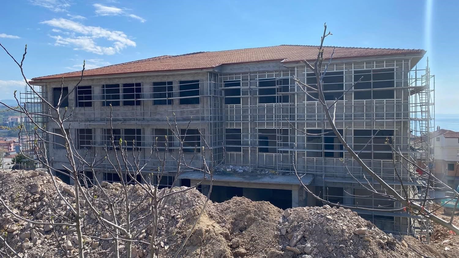 Alaplı&rsquo;daki İmam Hatip Ortaokulu İnşaatında Denetim Ger&ccedil;ekleştirdiler
