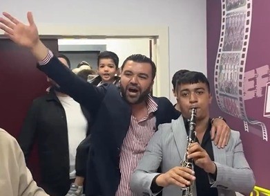 Elazığspor&rsquo;dan davul klarnet eşliğinde kutlama
