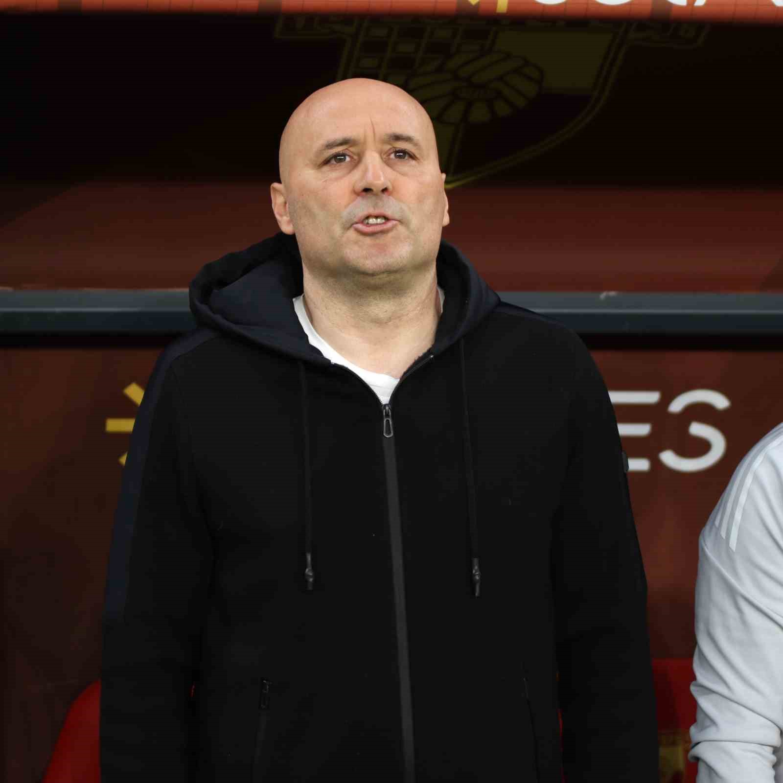 Trendyol S&uuml;per Lig: G&ouml;ztepe: 2 - Antalyaspor: 0 (İlk yarı)
