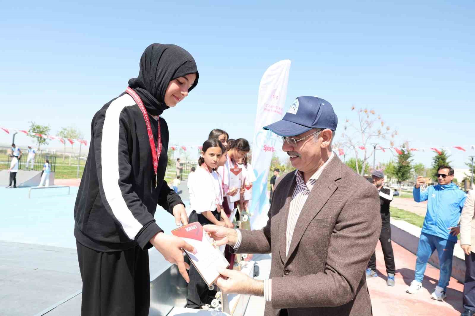 Eyy&uuml;biye&rsquo;de kaykay turnuvası
