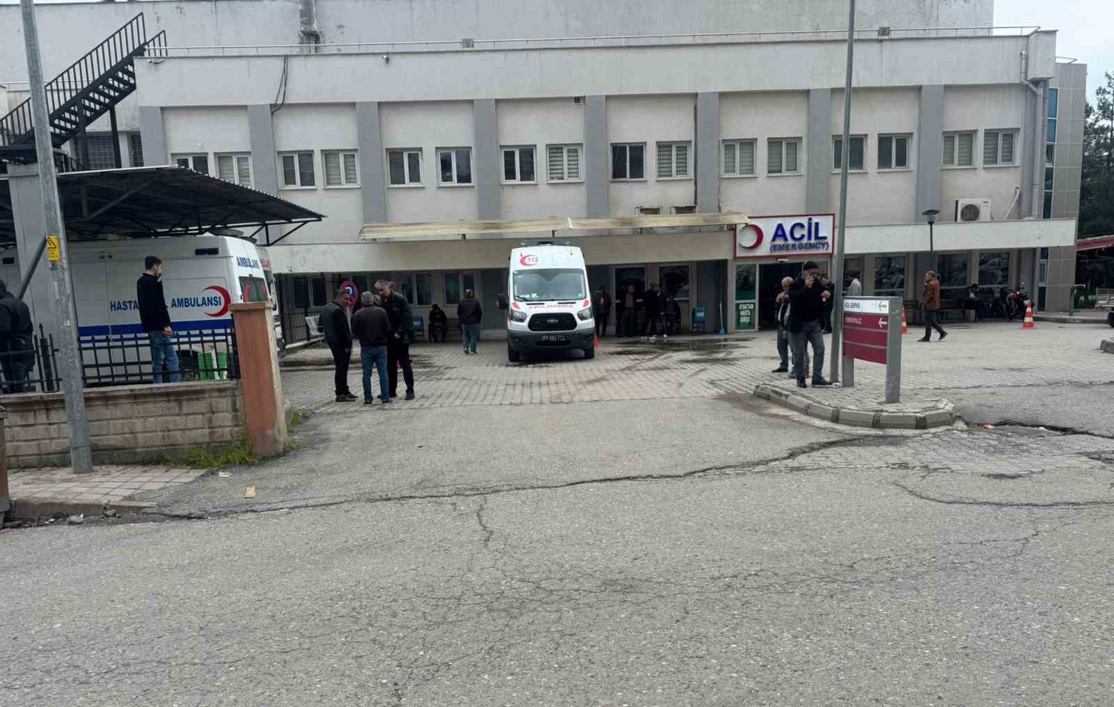 Siirt’te küçük çocuk süs havuzunda boğulma tehlikesi geçirdi