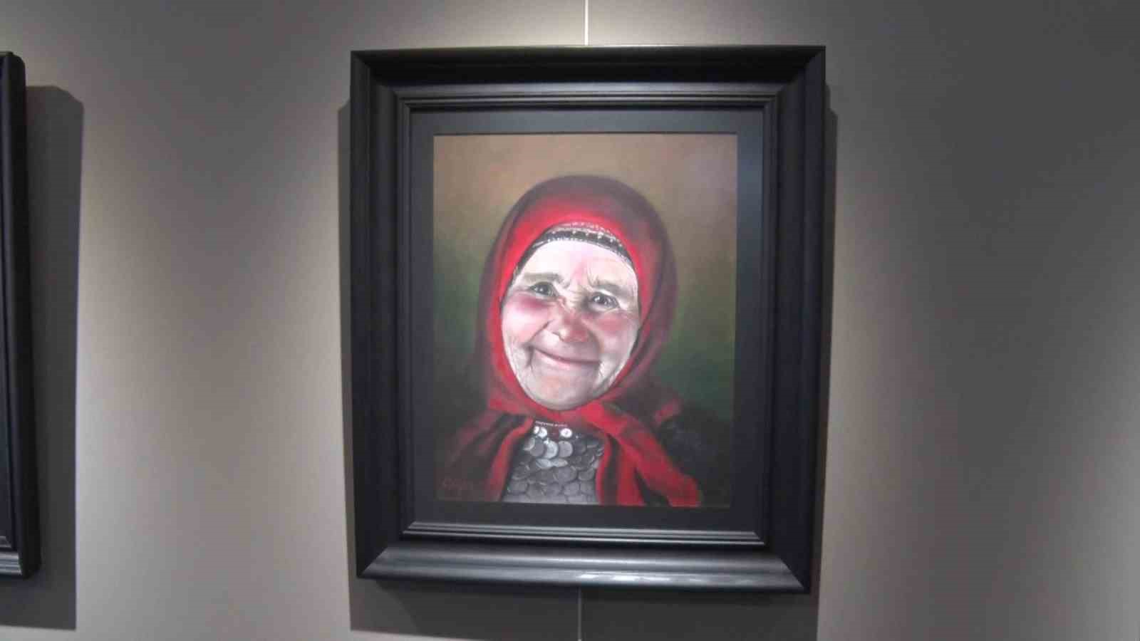 "Toz ve Işık" pastel sergisi kapılarını a&ccedil;tı
