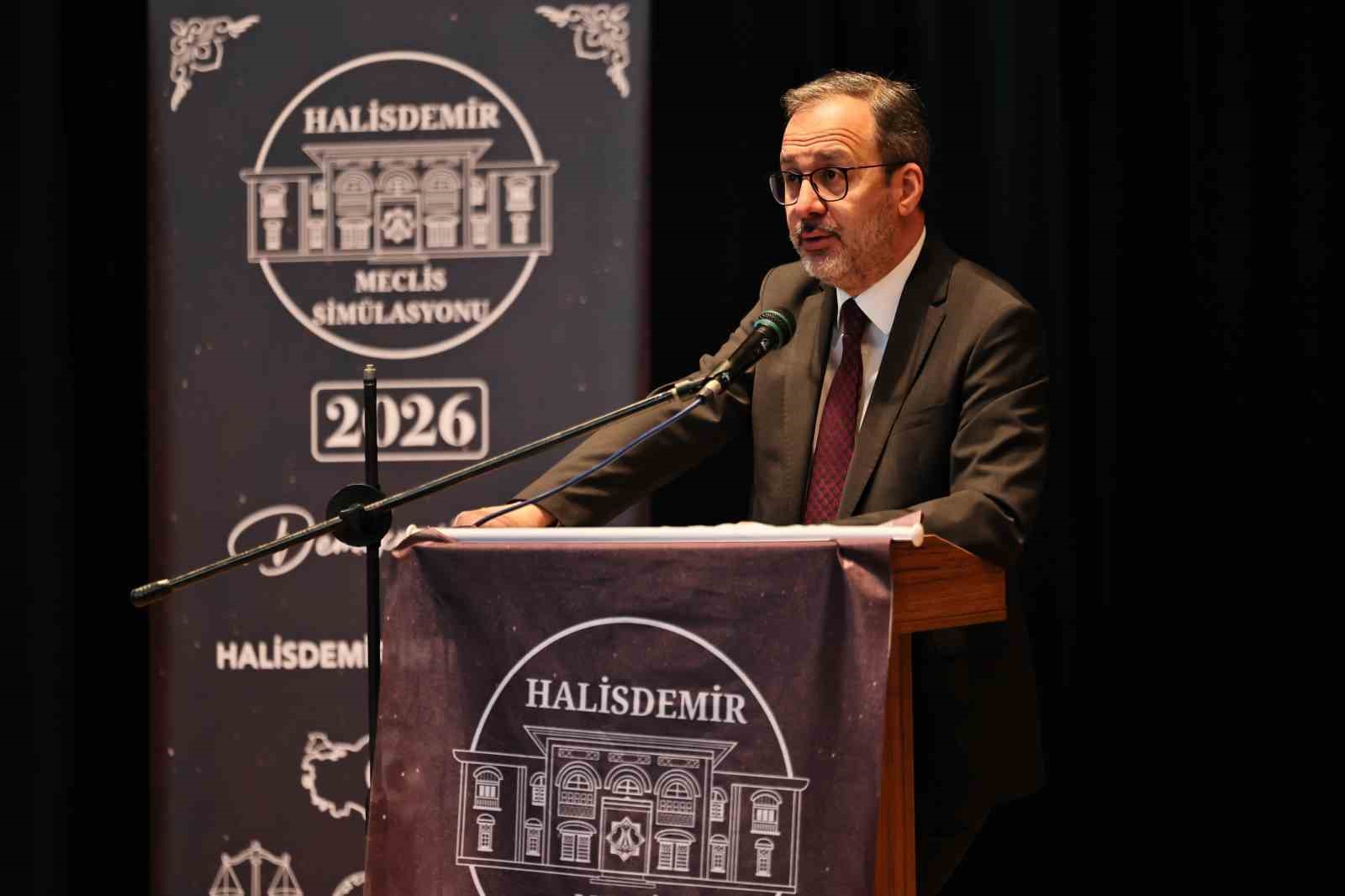 Kasapoğlu: "Demokrasi; fikrin, sözün ve düşüncenin ağırlığına duyulan saygıdır"