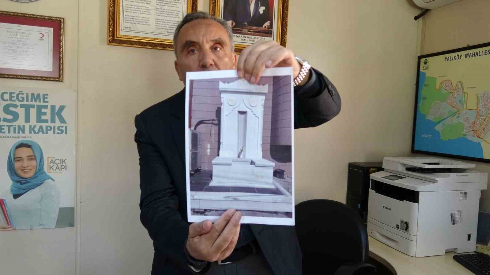 Beykoz&rsquo;da tarihi &ccedil;eşme restorasyonu tartışması b&uuml;y&uuml;yor: "300 yıllık &ccedil;eşme 1984 yılında yıkıldı, burası 26 yıllık bir yapı"
