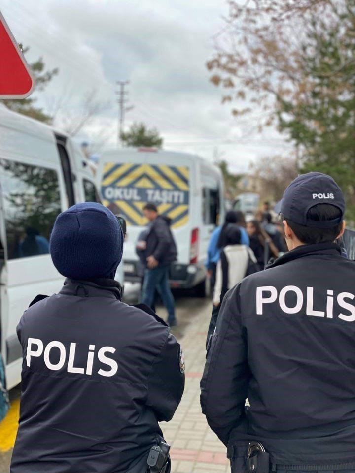 Erzincan&rsquo;da okul &ccedil;evrelerinde g&uuml;venlik seferberliği
