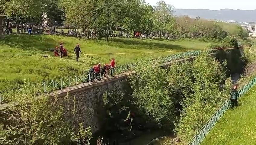 Bursa&rsquo;da 17 ekibin katılımıyla arama kurtarma tatbikatı
