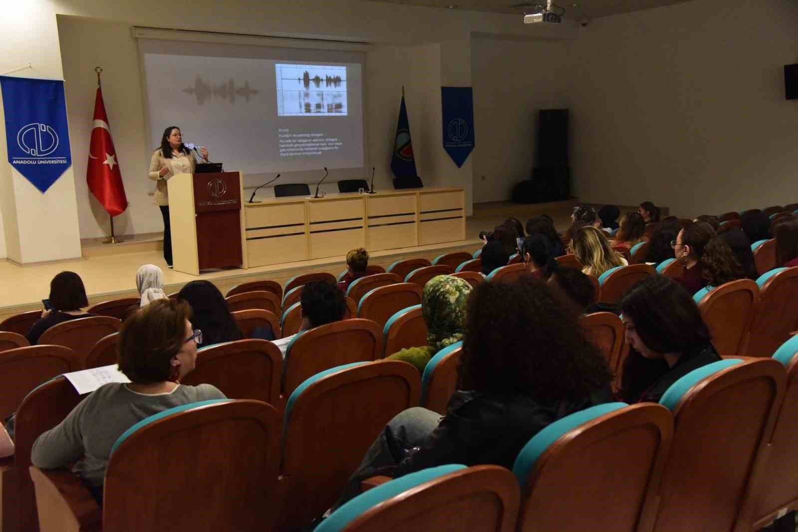 Geleceğin öğretmenlerine "Ses Hijyeni Eğitimi"