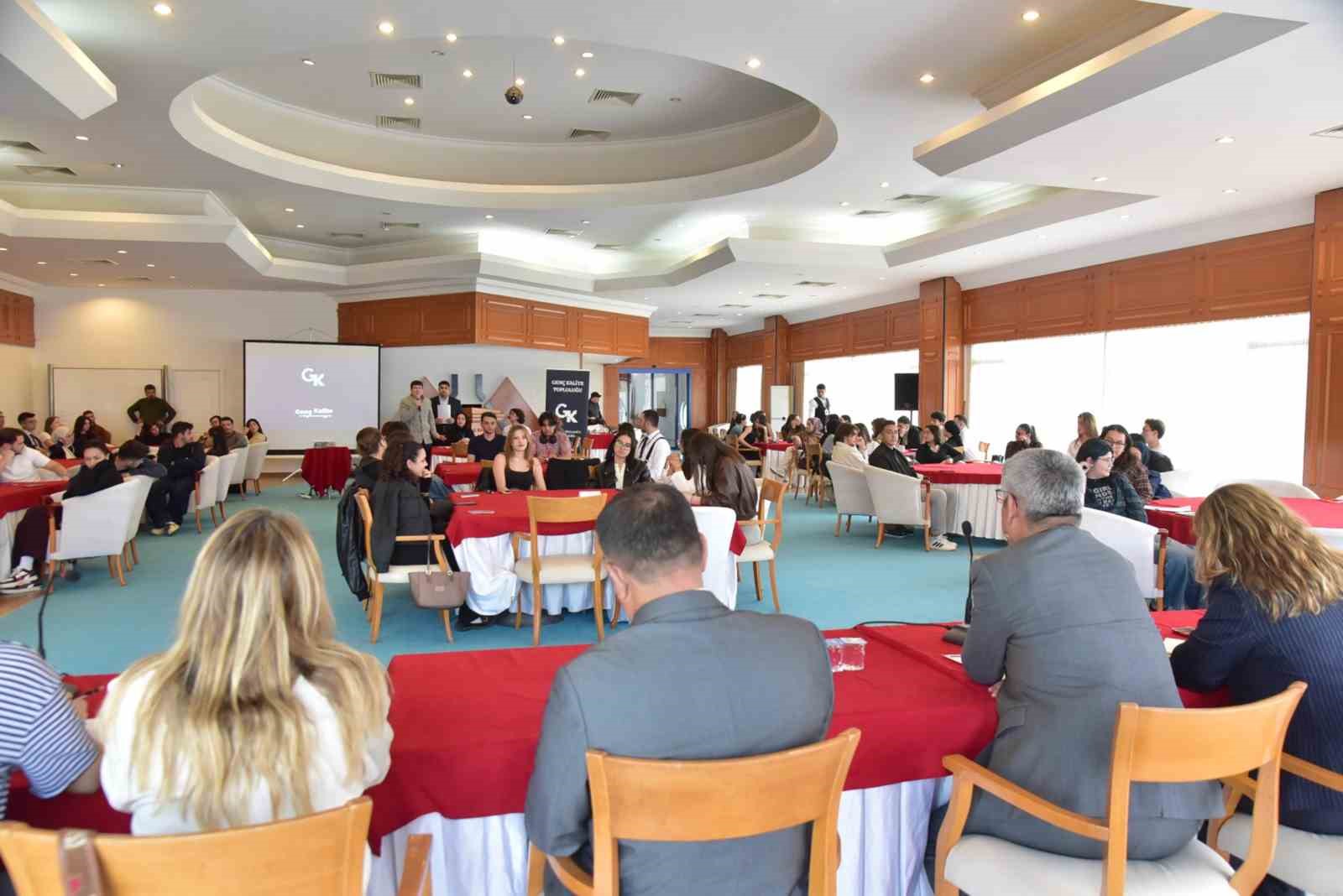 MSK&Uuml;&rsquo;de &ouml;ğrenci &ccedil;alıştayı
