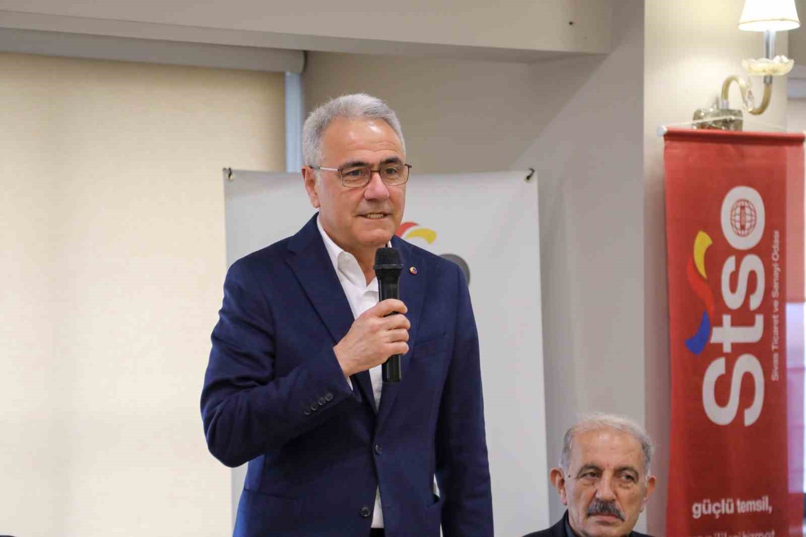 STSO Başkanı Zeki &Ouml;zdemir, meslek odaları başkanlarıyla bir araya geldi
