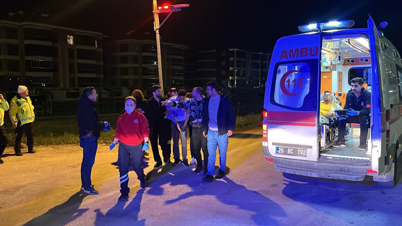 Lastikleri patlatılarak durdurulan ara&ccedil;tan uyuşturucu &ccedil;ıktı
