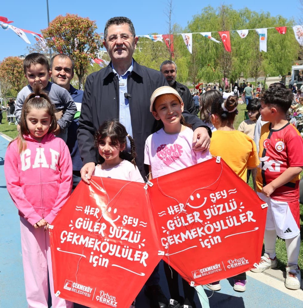 &Ccedil;ekmek&ouml;y&rsquo;de g&ouml;ky&uuml;z&uuml; &ccedil;ocukların bayramına sahne oldu
