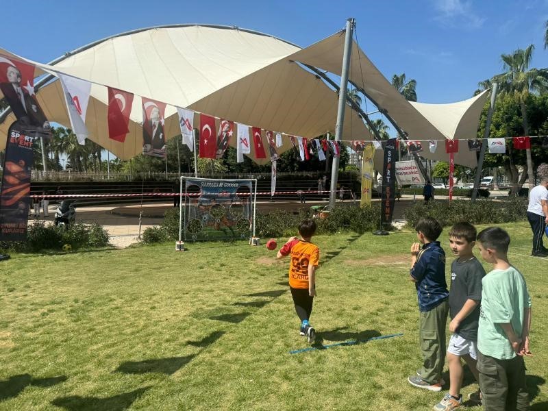 Mersin&rsquo;de Bahar Spor Şenliğine yoğun ilgi
