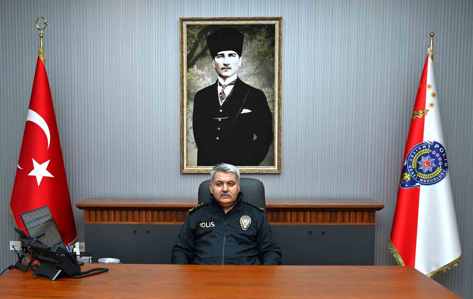 Yalova İl Emniyet M&uuml;d&uuml;r&uuml; Yılmaz Delen, G&uuml;listan Doku soruşturmasında Erzurum Adliyesi&rsquo;nde "tanık" sıfatıyla ifade veriyor
