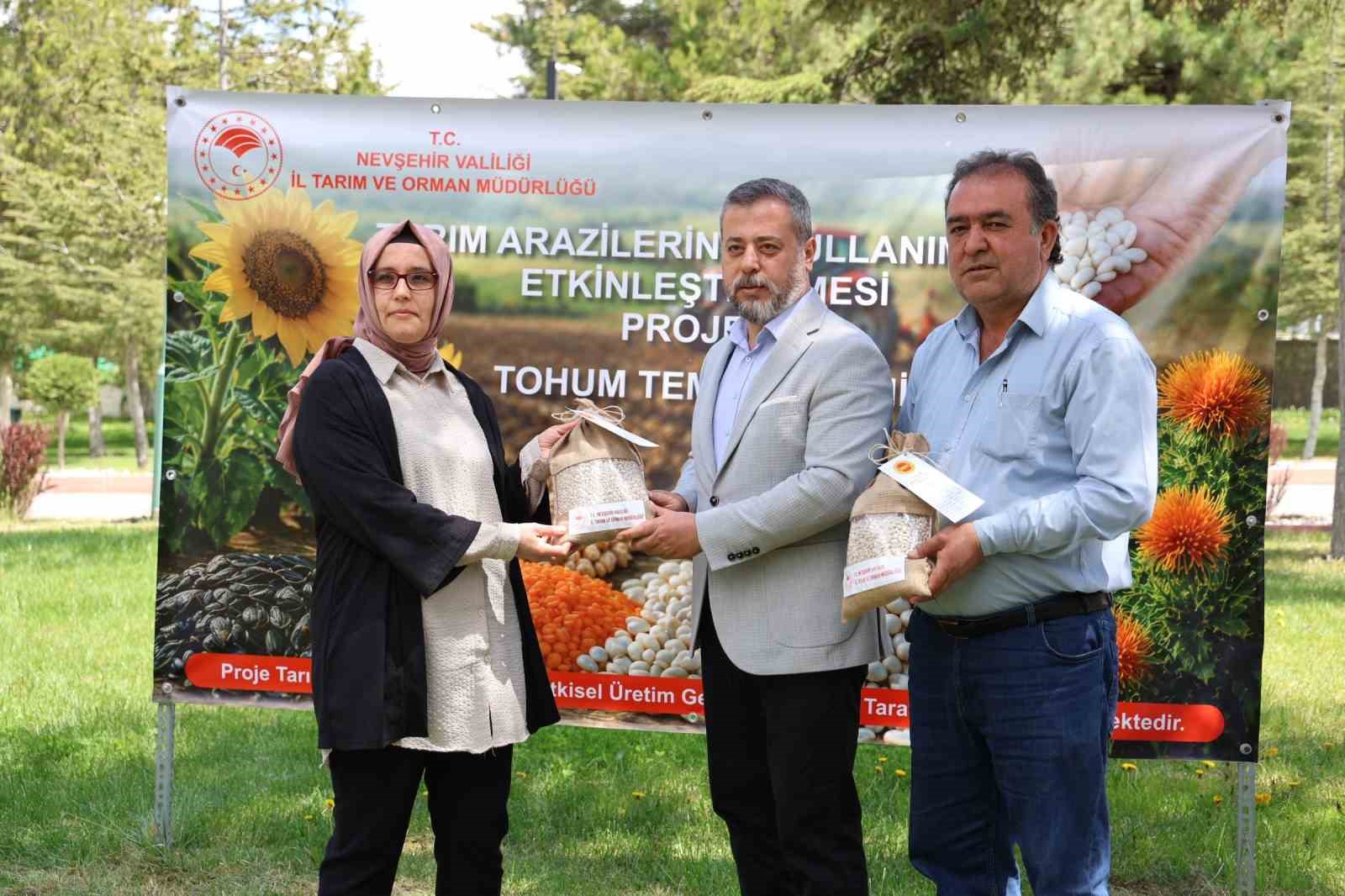 Nevşehir&rsquo;de &ccedil;ift&ccedil;ilere 22 ton tohumluk kuru fasulye dağıtıldı
