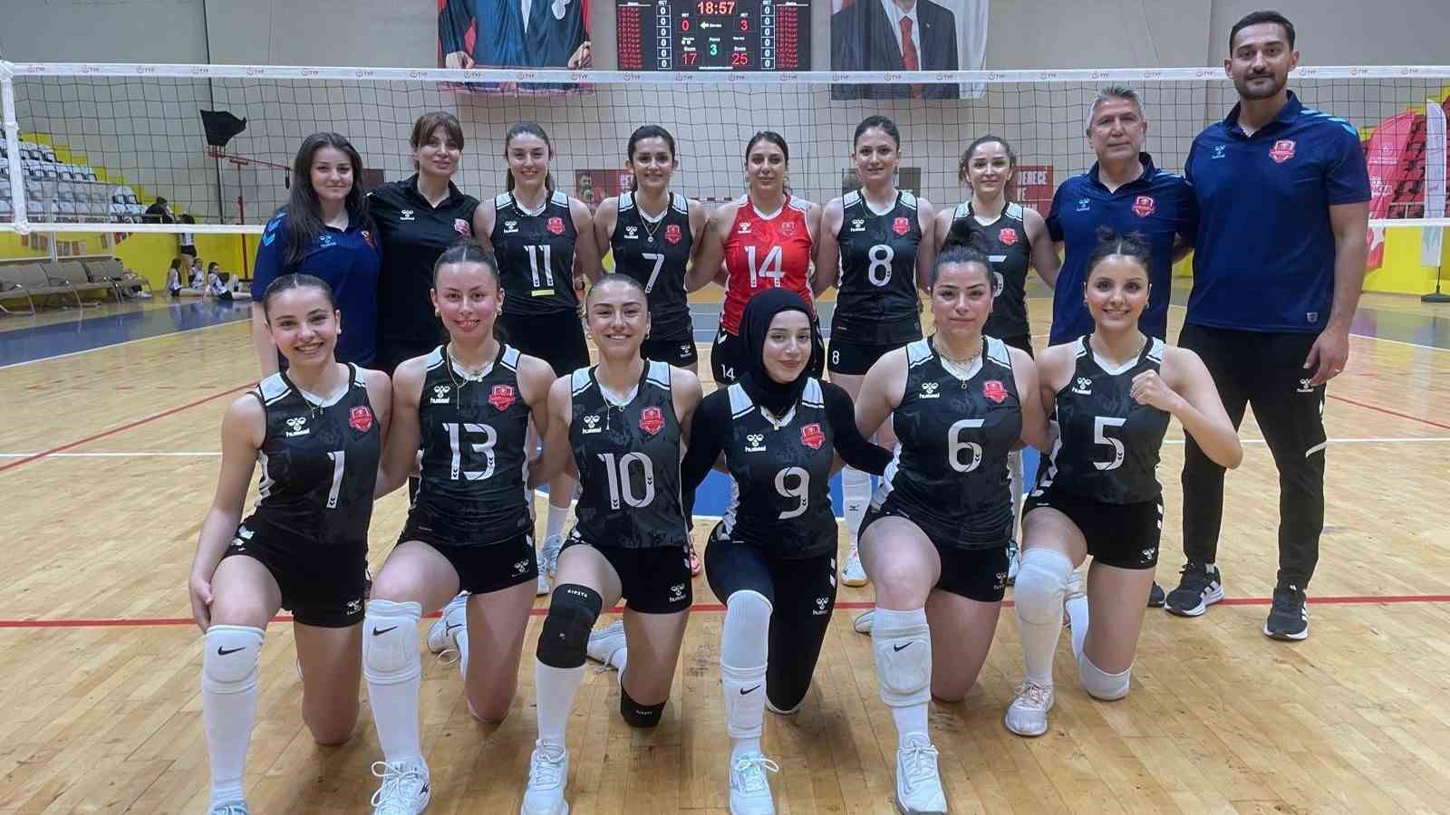 Kahramanmaraş B&uuml;y&uuml;kşehir Belediyespor kadın voleybol takımı 2. Lig&rsquo;e y&uuml;kseldi
