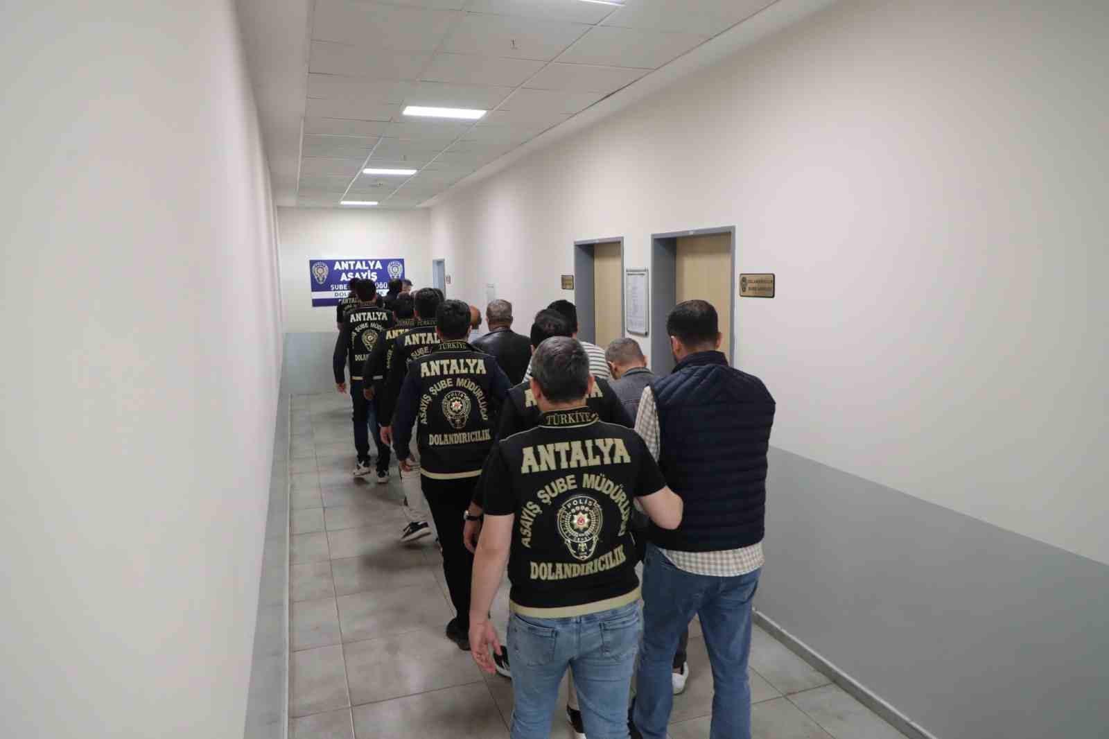 Sahte vekâletle 770 milyon liralık vurguna suçüstü
