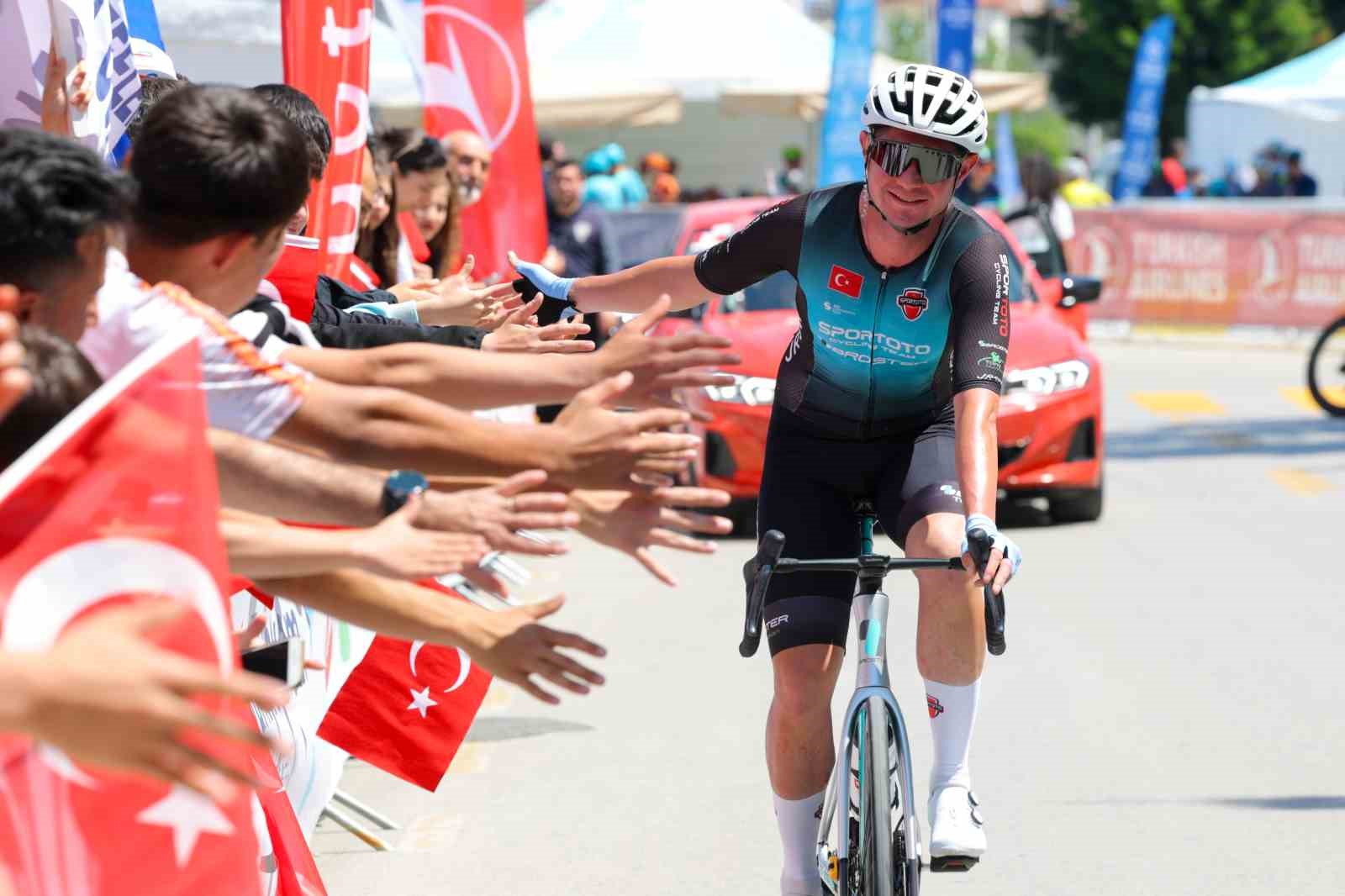 61. Cumhurbaşkanlığı T&uuml;rkiye Bisiklet Turu 2. g&uuml;n&uuml;n&uuml; Tom Crabbe kazandı
