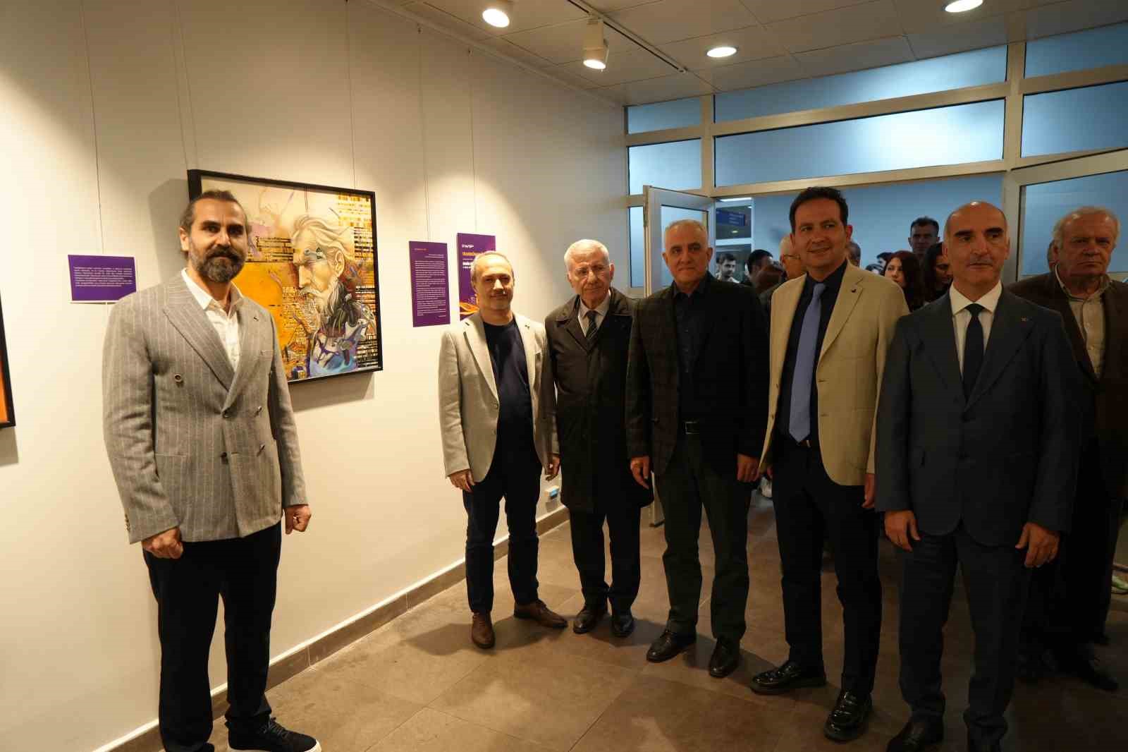 Makineleşen insan eleştirisi tuvale yansıdı: "Transh&uuml;man-izm" Samsun&rsquo;da a&ccedil;ıldı
