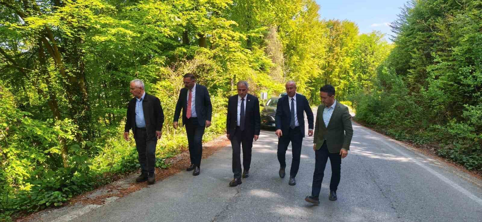 AK Parti heyeti heyelan bölgesinde inceleme yaptı