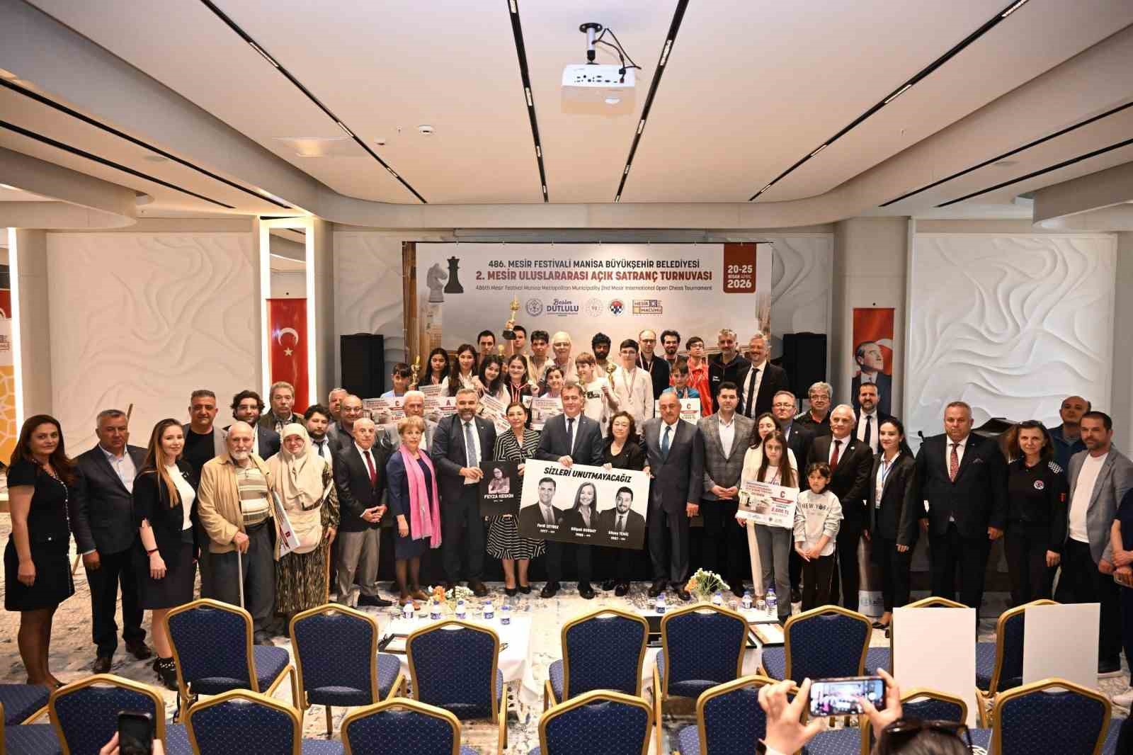 Manisa’da dev turnuvanın şampiyonu Azerbaycanlı Rasulov oldu