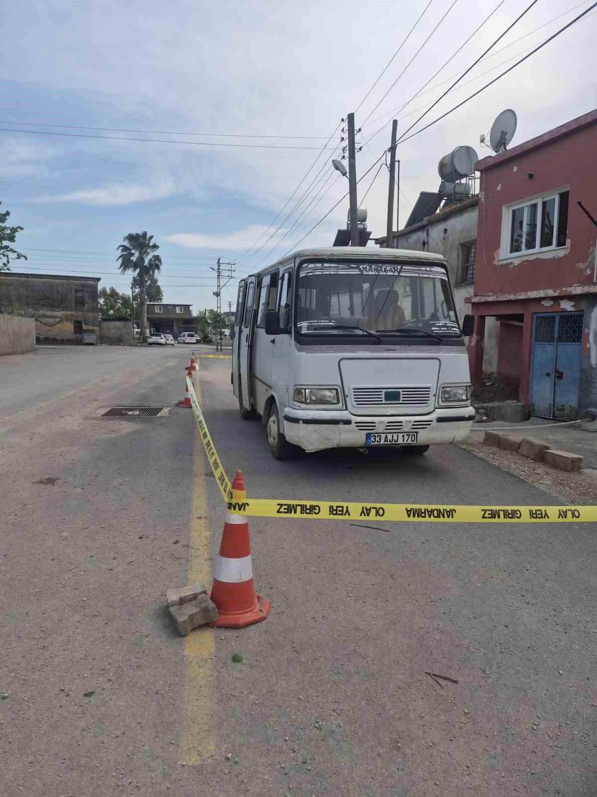 Mersin’de üzücü kaza: 2 yaşındaki çocuk babasının kullandığı aracın altında kaldı